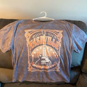 Nashville Music City Woman’s T-Shirt - Gray